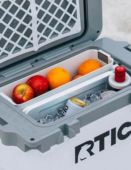 22 QT Ultra-Light Wheeled Cooler