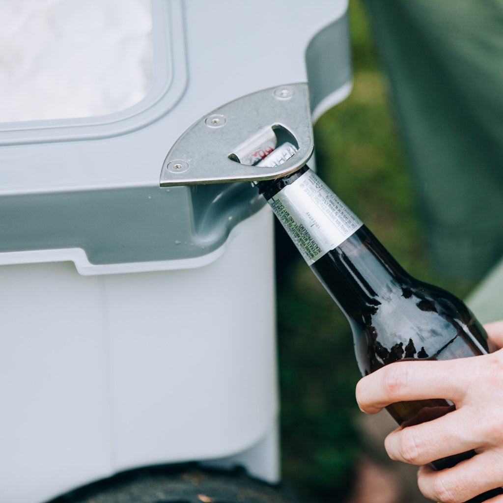 72 QT Ultra-Light Wheeled Cooler